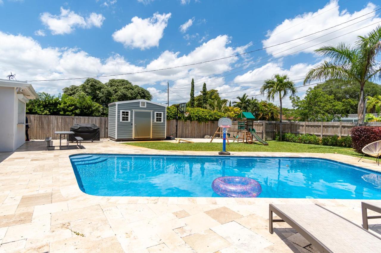 Hollywood Paradise Luxury 4Br 3Ba Home And Outdoor Fun With Heated Pool Exterior photo